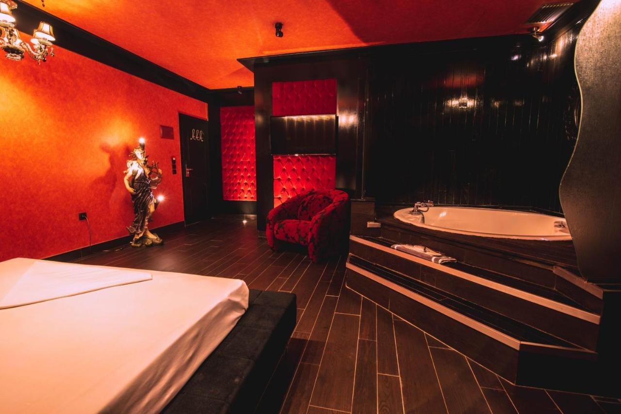 Ruby Rooms Kifisia - Adults Only Atene Esterno foto